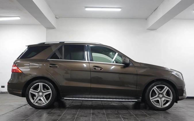 Mercedes-Benz ML cena 141900 przebieg: 152900, rok produkcji 2015 z Tychowo małe 781